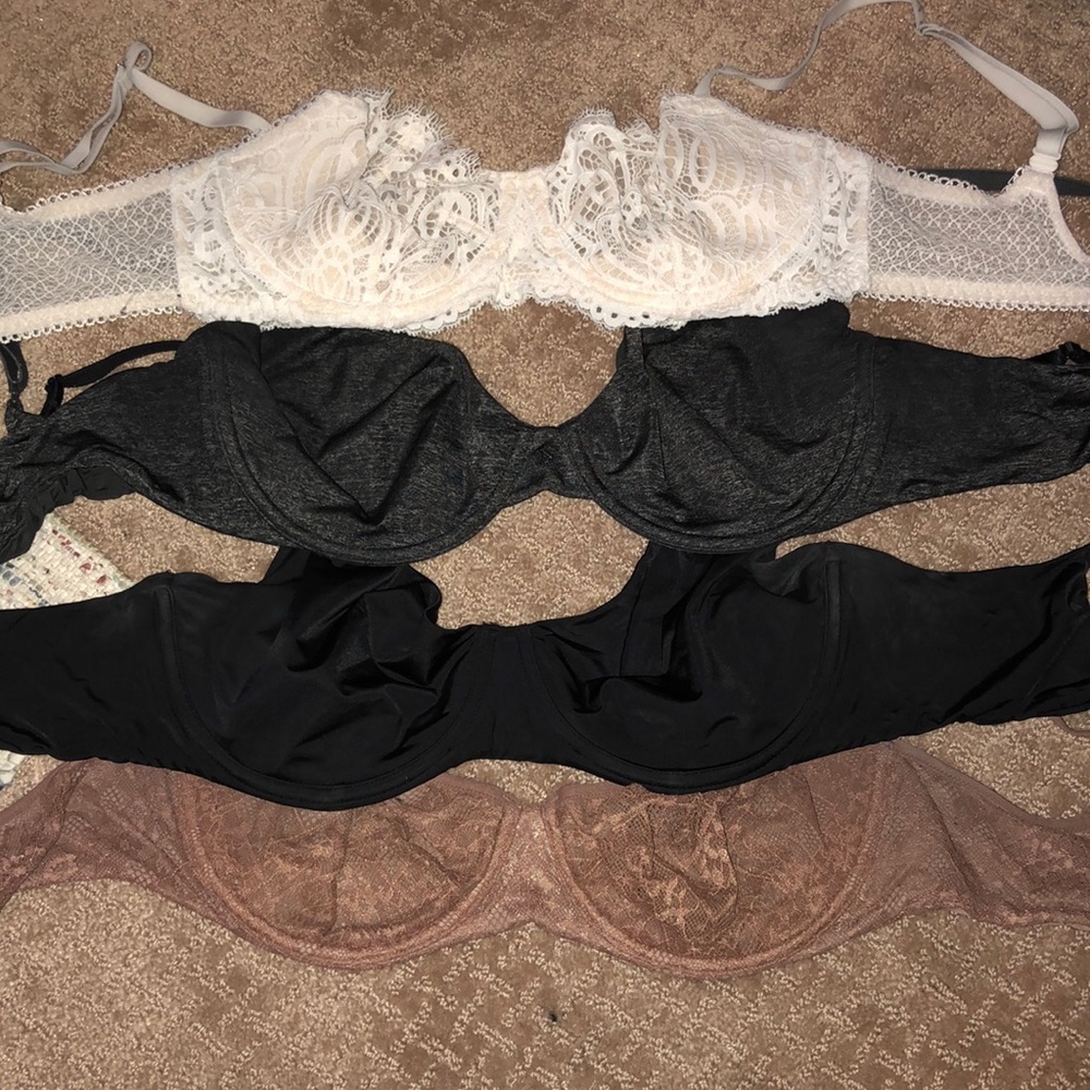 Victoria’s Secret T shirt Bras- $5 each! Or 4 -$16